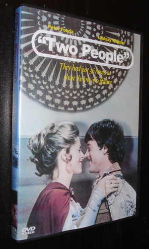Large_dvd_twopeople